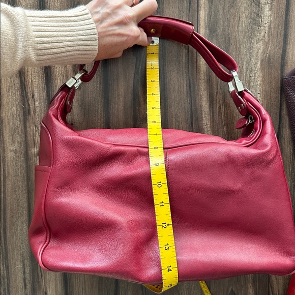 Tod's Burgundy Leather Shoulder Bag - Picture 11 of 13